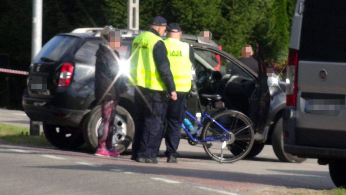 Tajemnicza śmierć rowerzysty pod Legionowem. Przewrócił się i umarł