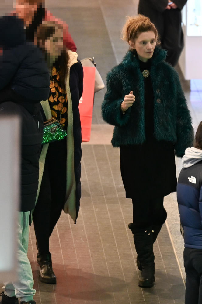 Agata Buzek na zakupach