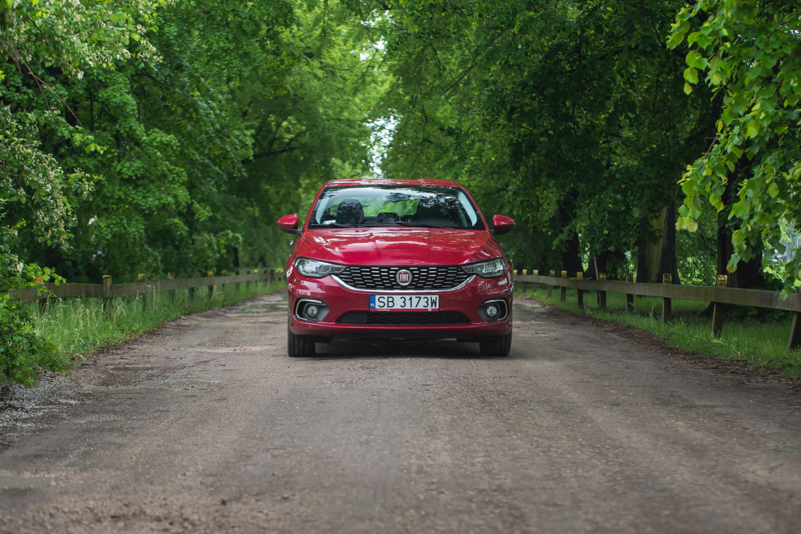 Fiat Tipo 1.6 Multijet 120 KM 6MT Lounge