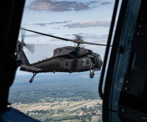 MON rezygnuje z modernizacji Black Hawków? Resort obrony stawia na walkę z dronami i samoloty M-28