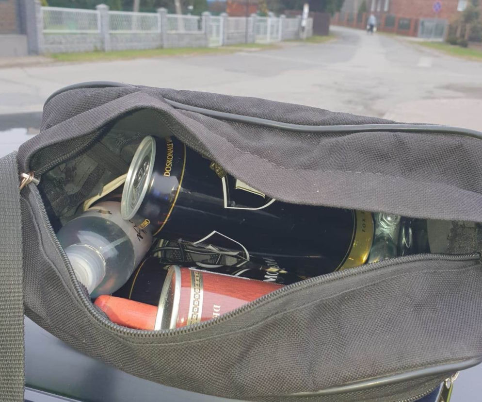 Broszkowice. Jechał slalomem i pił w samochodzie. Inny kierowca nie wytrzymał