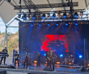 PGS Rock Festival na Kadzielni. Tłumy fanów śpiewały z LemON-em i Ewą Farną