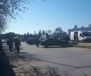OTWORZYLI  LASY LUDZIE WYSZLI NA MIASTO
