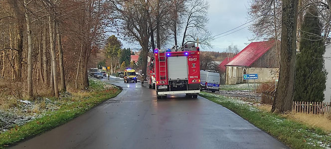 Wypadek pod Braniewem. Trzy osoby poszkodowane