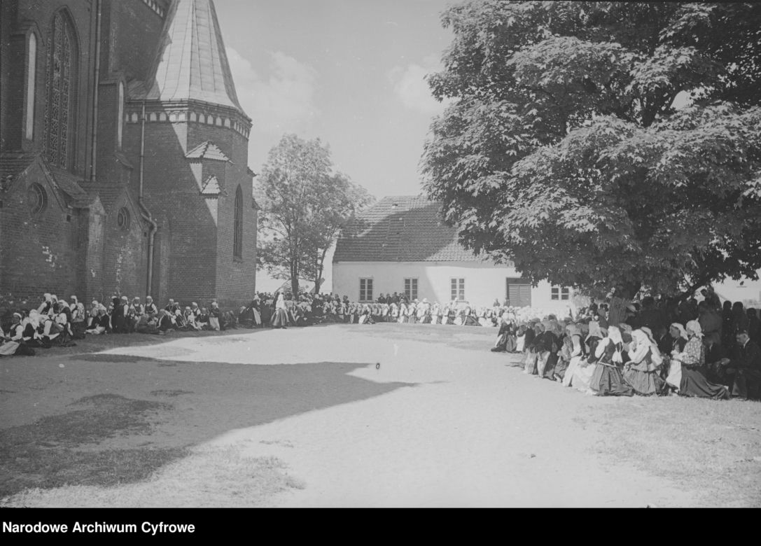 Tak wyglądało Boże Ciało na Kurpiach w 1937 roku. Te zdjęcia to prawdziwa podróż w czasie