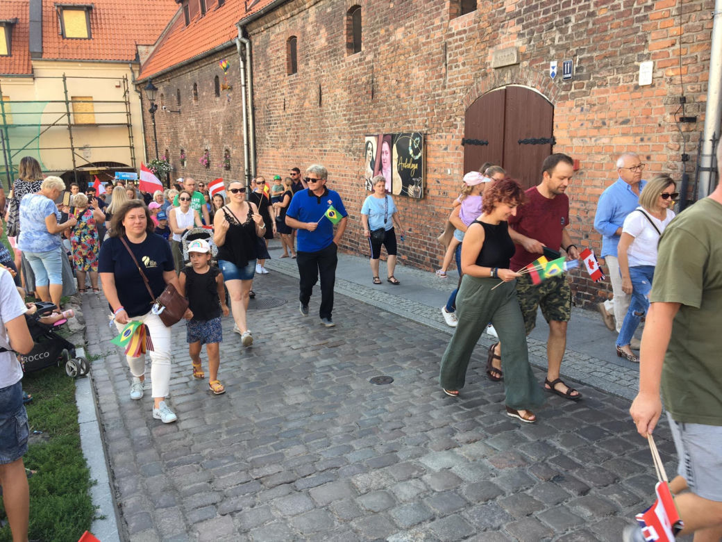 Parada z okazji otwarcia Balonowych Mistrzostw Świata Juniorów w Grudziądzu