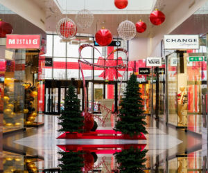Radość świątecznych zakupów w FACTORY. Outletowe rabaty, najlepsze marki i dobra świąteczna zabawa