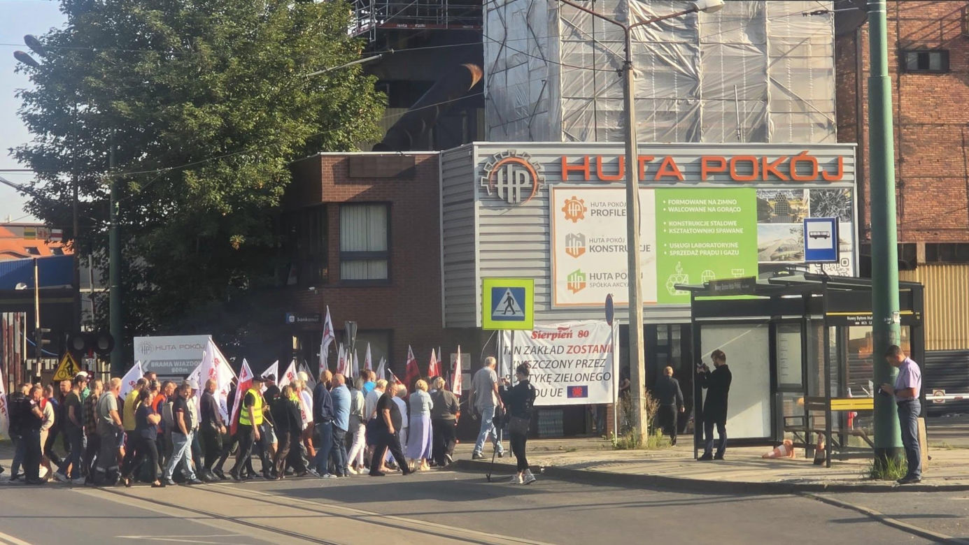 Protest hutników w Rudzie Śląskiej. "Nie dla stali ze wschodu"