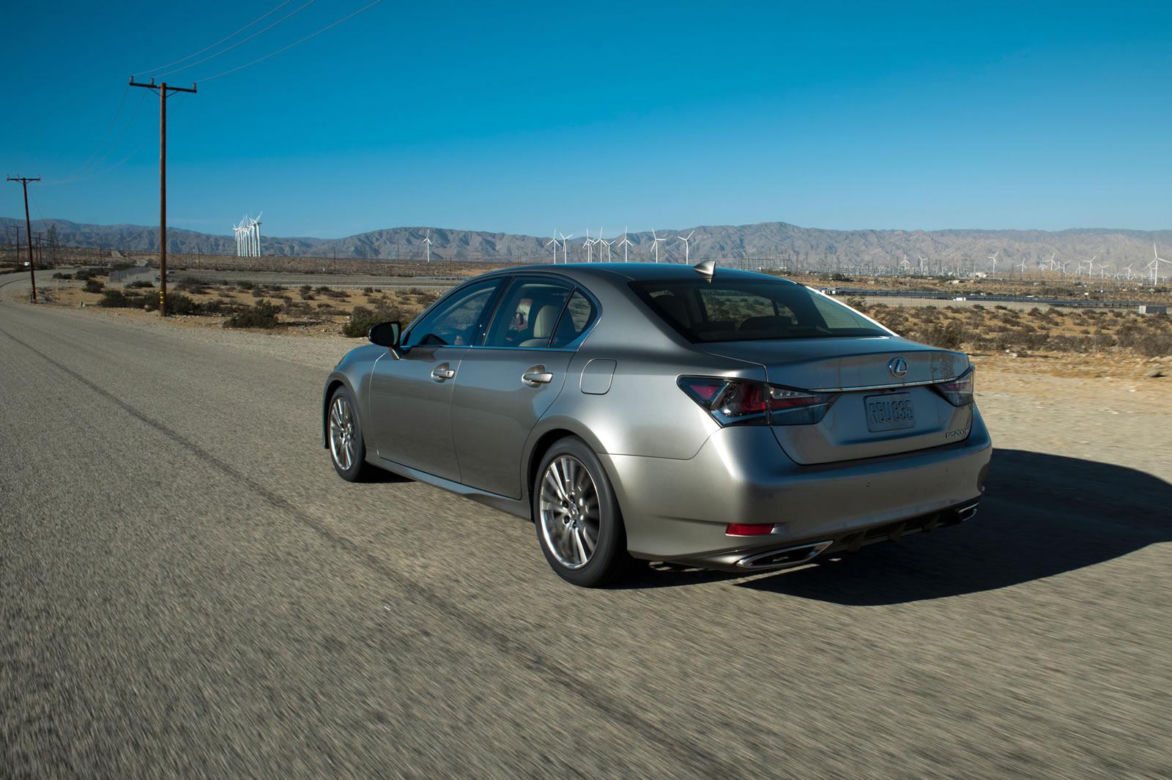 Lexus GS lifting