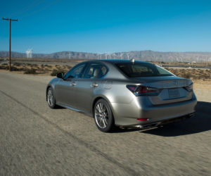 Lexus GS lifting