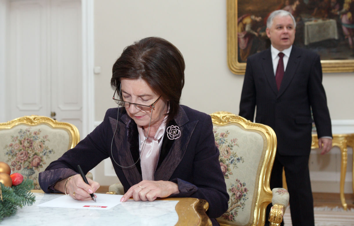 Wzruszające wspomnienie o Lechu Kaczyńskim. Tak wyglądało jego zaprzysiężenie na urząd Prezydenta RP 23 grudnia 2005 roku