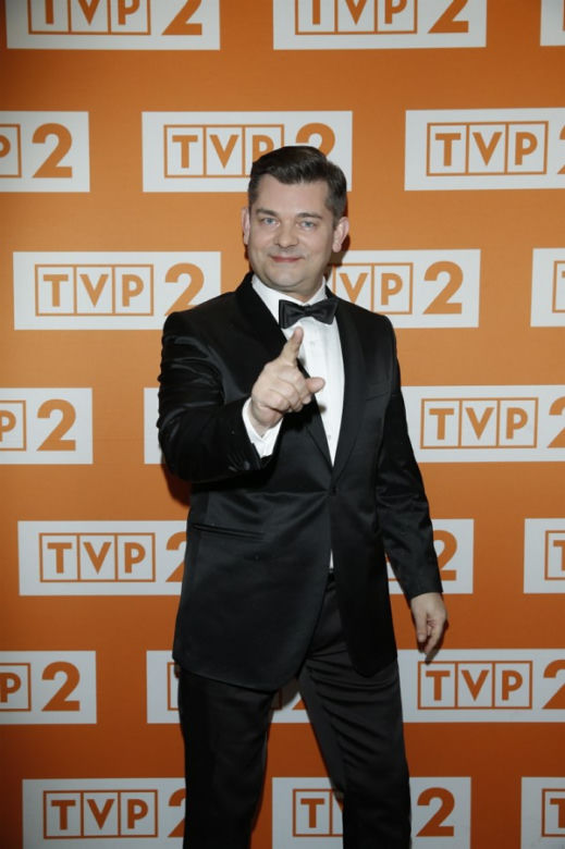 Zenek Martyniuk zapłaci za poród 20 tyś.
