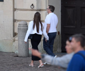 Dziecko Deląga zaraz wyskoczy z brzuszka