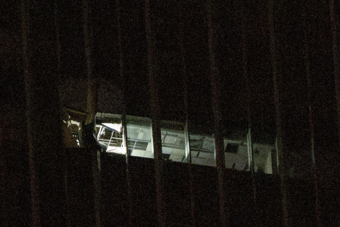 Mały samolot uderzył w piątek w 108-piętrowy wieżowiec CITIC Tower