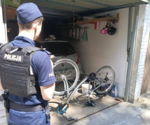 Koszalińscy policjanci sprawdzali rowery. Przypominają o znakowaniu i zabezpieczeniach
