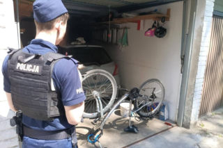 Koszalińscy policjanci sprawdzali rowery. Przypominają o znakowaniu i zabezpieczeniach