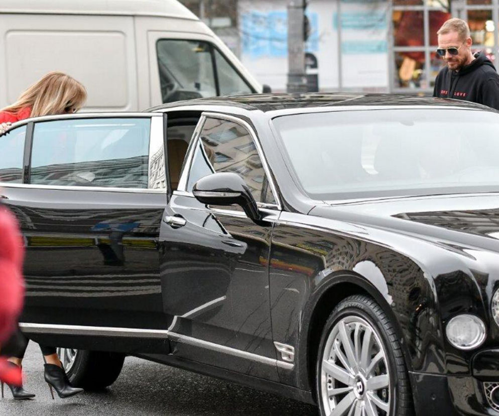Joanna Przetakiewicz jezdzi Bentley z szoferem 