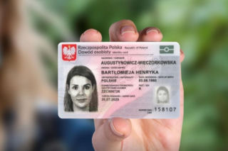 Ogromne zmiany w dowodach osobistych od 8 listopada. Dokument będzie musiał wymienić KAŻDY
