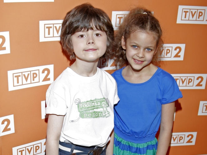Rodzinka.pl. Kacper Boski (Mateusz Pawłowski), Zosia (Emilia Dankwa)