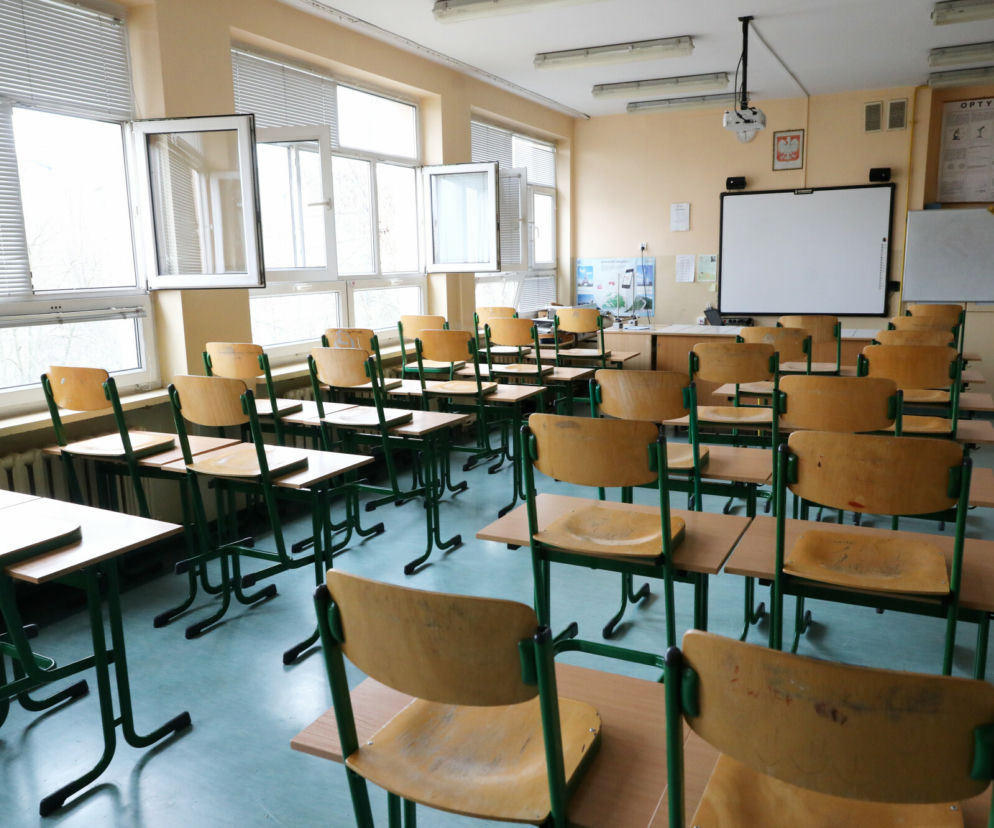 Pusta sala lekcyjna