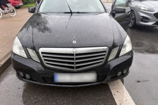 Skandaliczna reakcja seniora po potrąceniu pieszego! Kazał policjantom „dać mu spokój”, bo spieszy się do domu