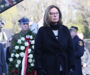 Obchody 16. rocznicy katastrofy smoleńskiej. Powązki