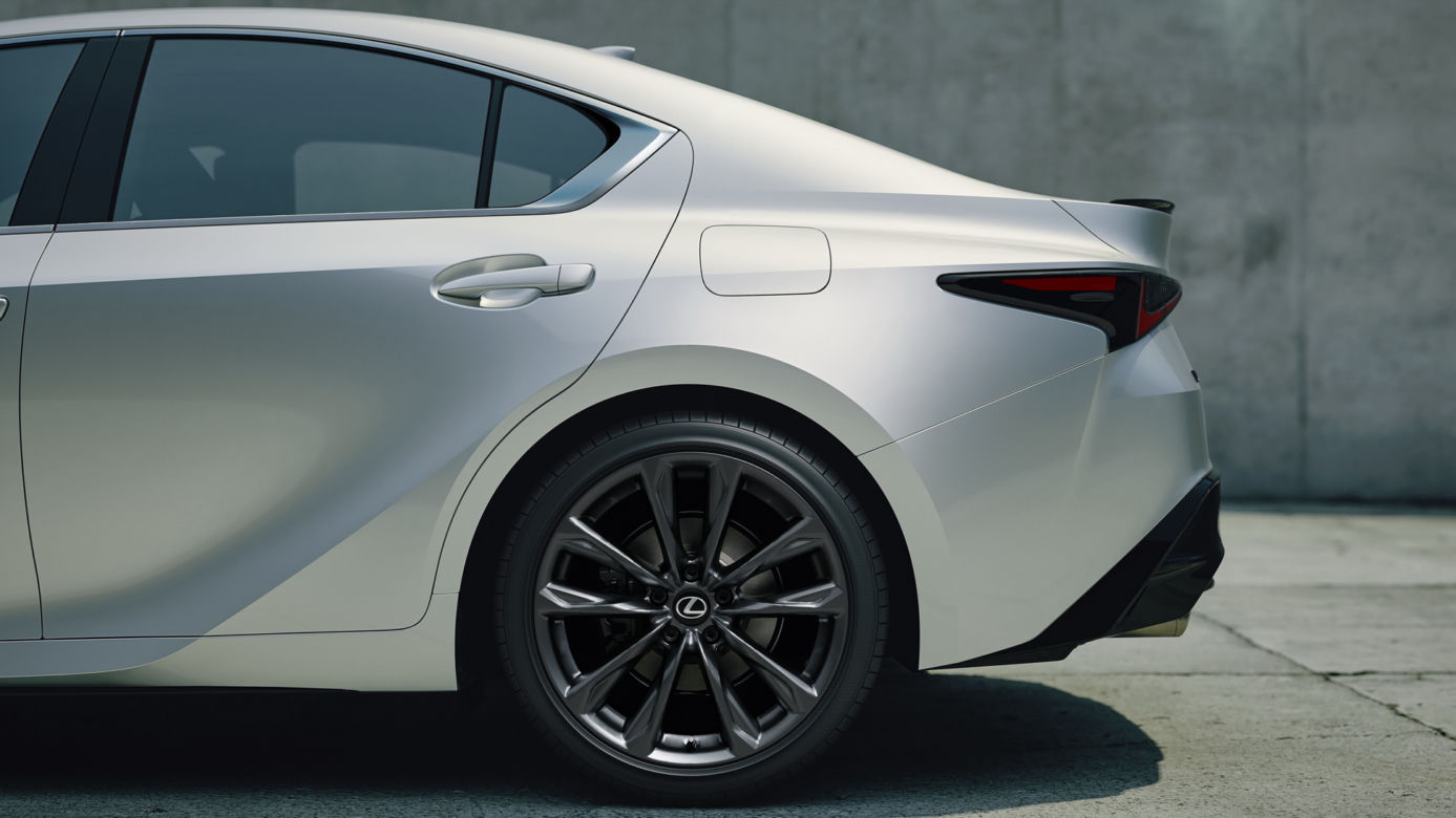 2021 Lexus IS