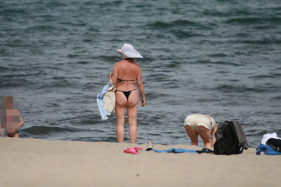 Ewa Skibińska na plaży