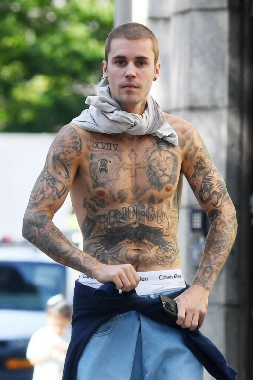 „Zmiana kodu na trójkę z przodu”. Justin Bieber kończy 30 lat! Tak się zmienił