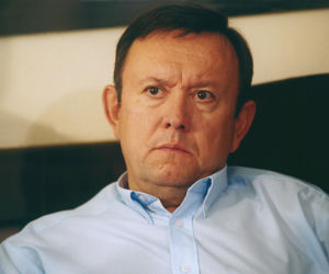 Pamiętacie Bercika ze Świętej wojny? Aktorzy serialu po 26 latach przeszli niesamowitą metamorfozę