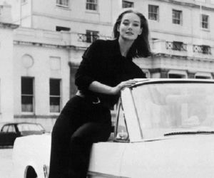 Tania Mallet