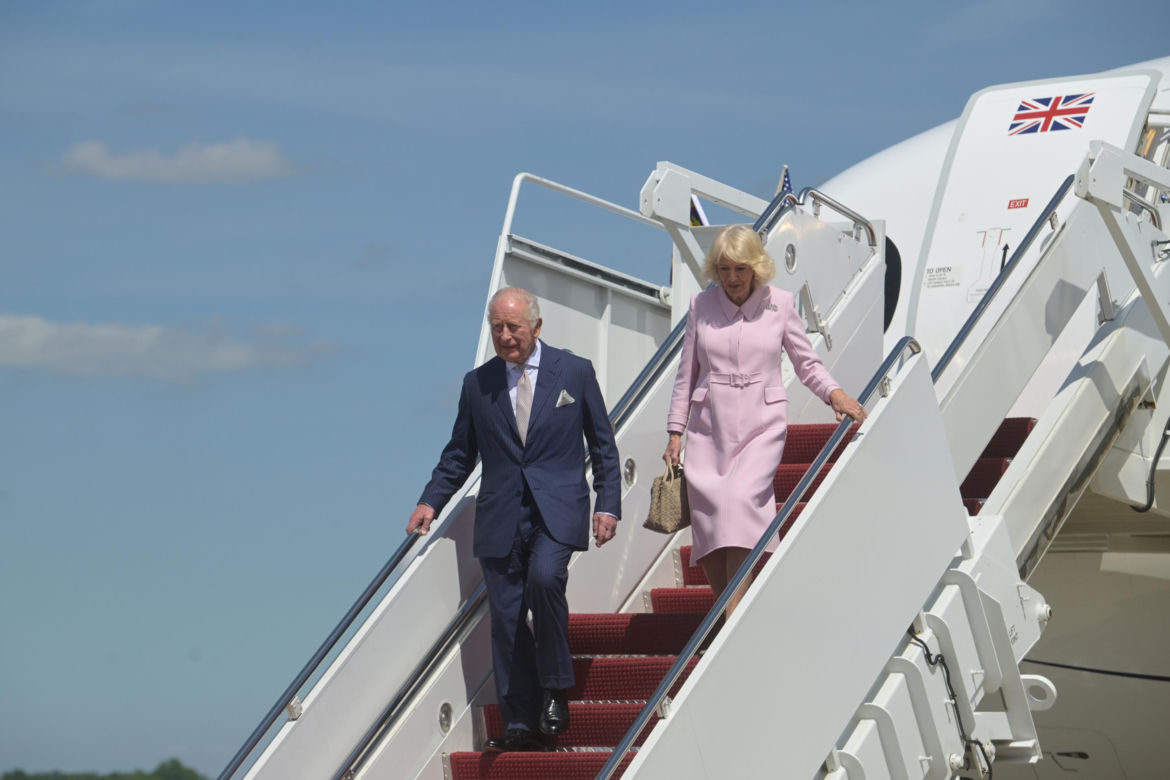 Król Karol III wylądował w USA! Historyczna wizyta monarchy rozpoczęta