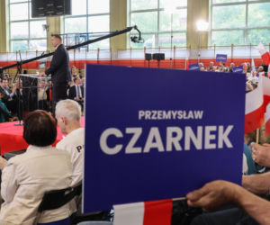 Przemysław Czarnek podczas otwartego spotkania z mieszkańcami Kalisza w hali OSRiR w Kaliszu