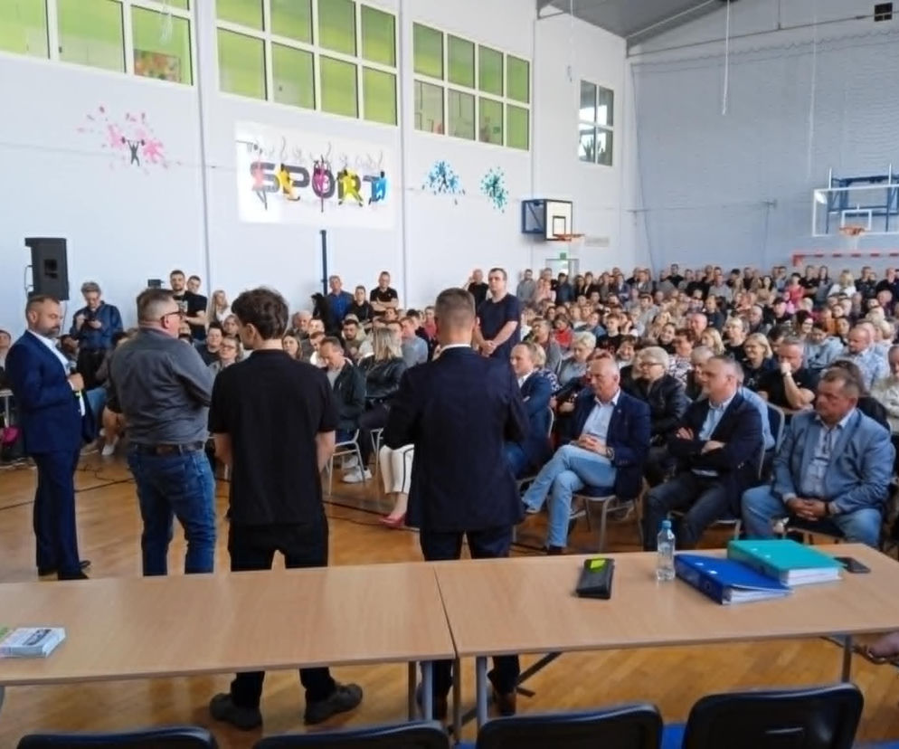 Skórzec: Mieszkańcy mają dość smrodu. Właściciel zbiornicy obiecuje zmiany!