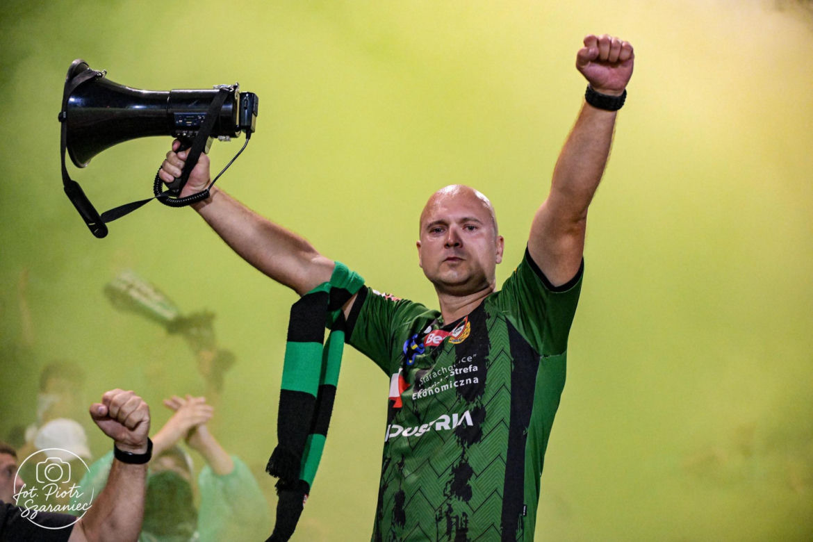 To było wielkie święto futbolu w Starachowicach. A oprawa kibiców SZTOS