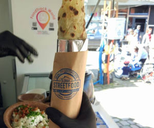 Jedzenie na kółkach? Czemu nie! Zobacz najlepsze food trucki w Warszawie! [PRZEGLĄD]