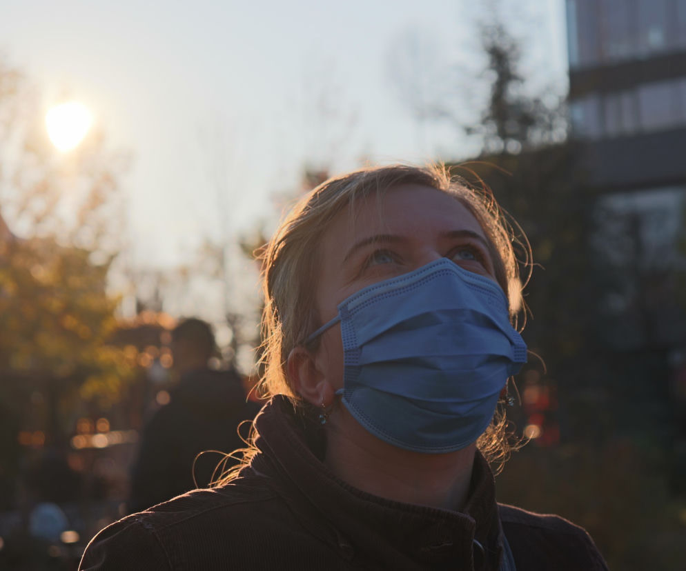 Koronawirus 23.03. Ile dziś zakażeń? Raport z Podkarpacia. Koniec maseczek coraz bliżej
