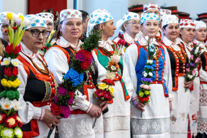 Marta Nawrocka na Niedzieli Palmowej w Pałacu Prezydenckim