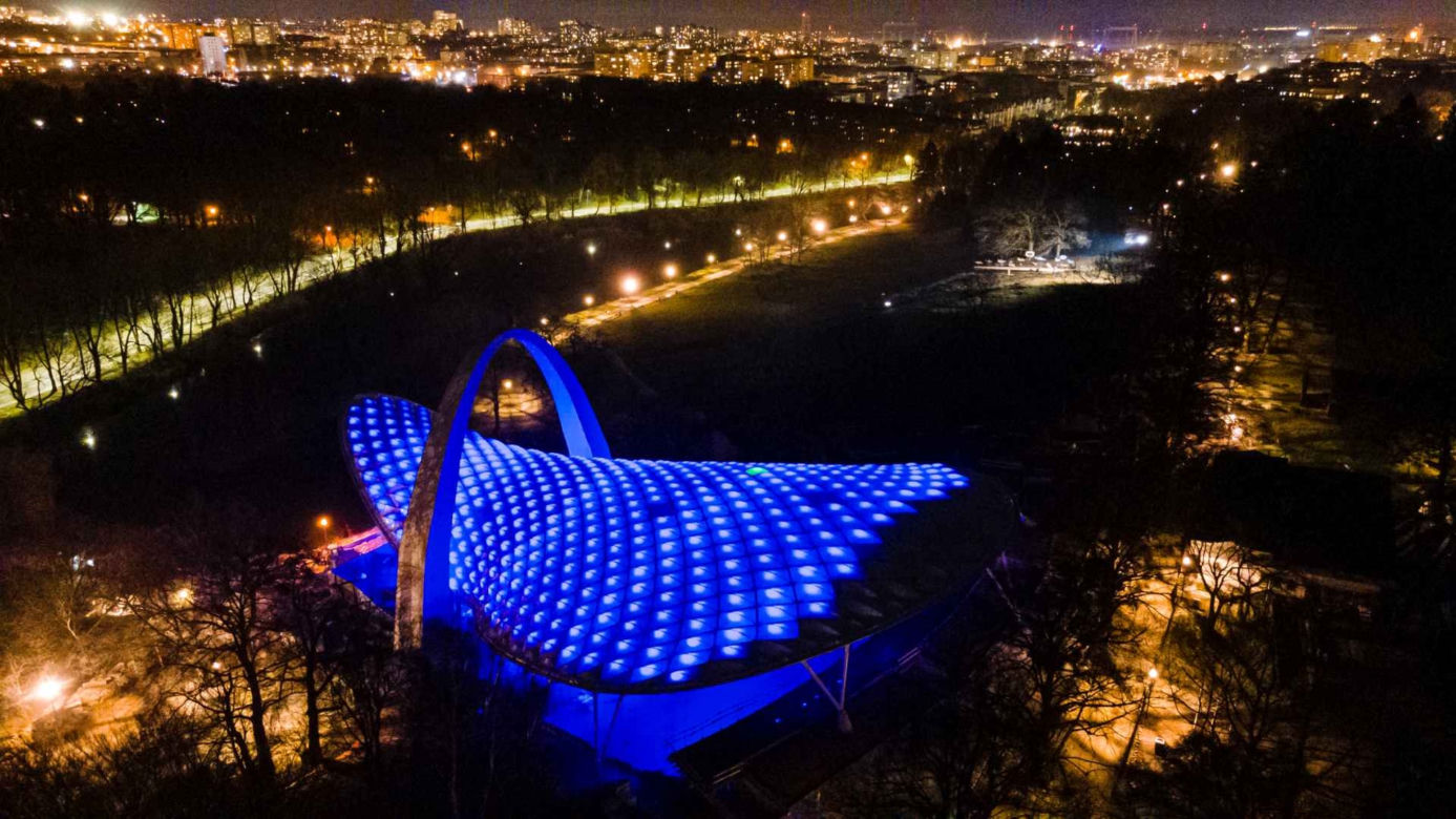 Spektakularna iluminacja Teatru Letniego w Szczecinie