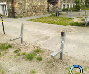 Zabrze: pijany nastolatek zdewastował nowy plac zabaw przy szkole podstawowej. Wszystko zostało zniszczone