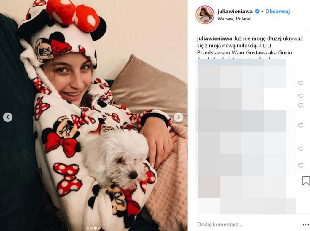 Julia Wieniawa ma nowego pieska Gustawa 