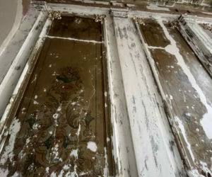 Odkryte polichromie w kamienicy w Szczecinie