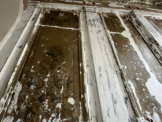 Odkryte polichromie w kamienicy w Szczecinie