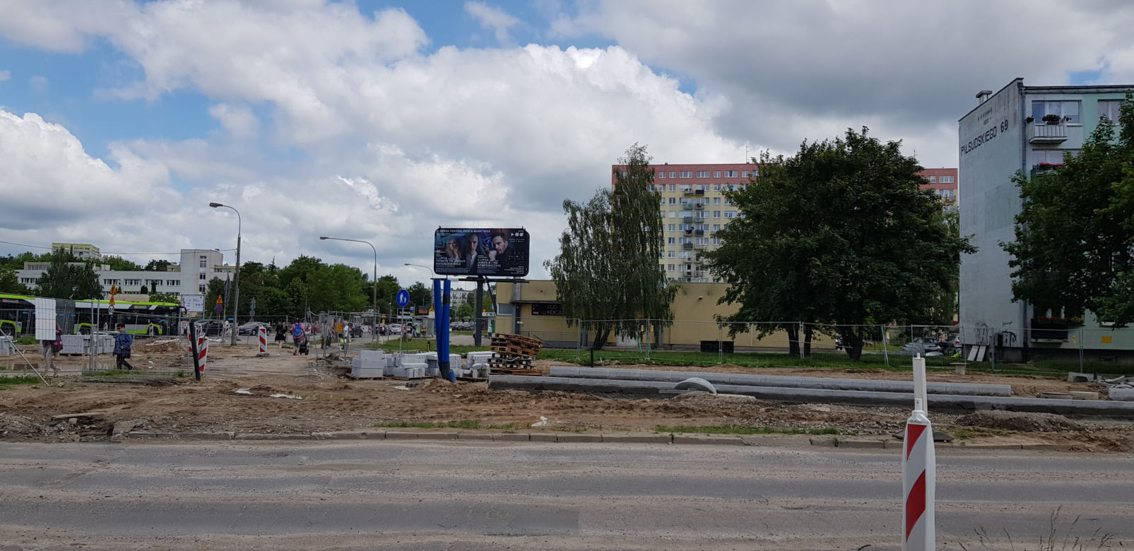 Jak teraz wygląda plac budowy na odcinku Piłsudskiego od skrzyżowania z Dworcową do skrzyżowania z Leonharda i Wyszyńskiego