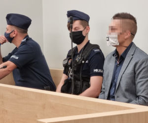 Próbował zabić ojca dla pieniędzy. Inną zbrodnię opisał w książce. Bartłomiej S. stanął przed sądem