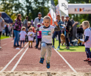 Dzieci z 9 polskich miast pobiegną w Kids Run 2021! Ruszyła kolejna edycja