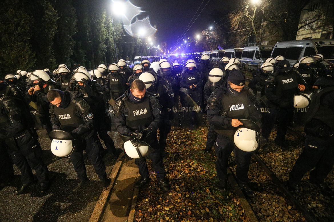Nocne protesty pod domem Jarosława Kaczyńskiego
