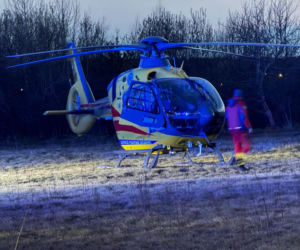 Nastolatek przejechany przejechany przez ciągnik w Wilanowie! Dwóch 14-latków na hulajnodze zderzyło się z traktorem