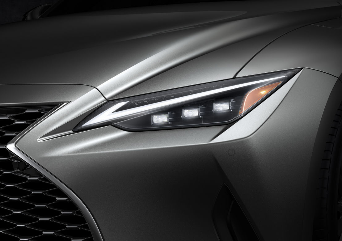 2021 Lexus IS