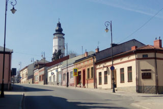 To najpiękniejsze miasto w Małopolsce. Jest porównywane do Krakowa, kiedyś było uznawane za stolicę Polski